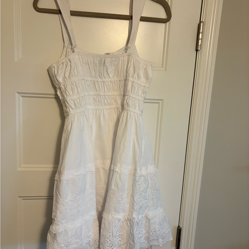 Aritzia white dress, size medium, new with tags - Picture 3 of 6
